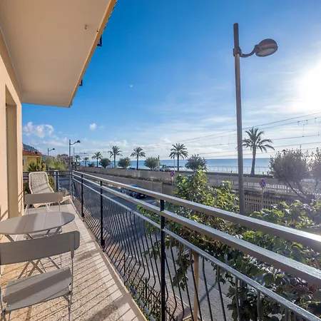 Babyaccommodation Family Comfort Iv Pietra Ligure