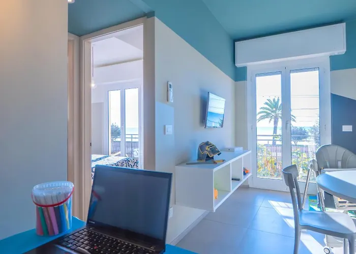 Babyaccommodation Family Comfort Iv * Pietra Ligure