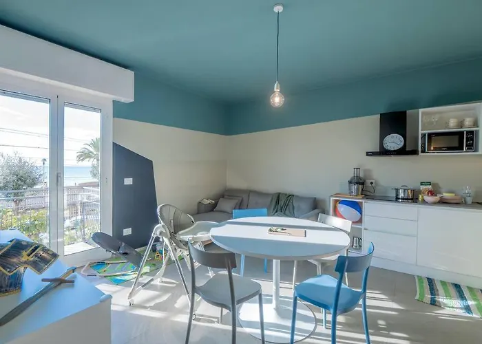 Babyaccommodation Family Comfort Iv Pietra Ligure